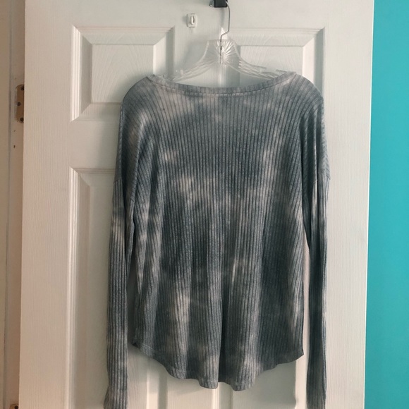 American Eagle Soft & Sexy Long Sleeve Tee - Picture 2 of 4